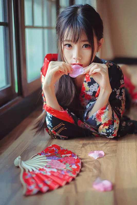 Kimono Floral Cherry Blossom Red Black