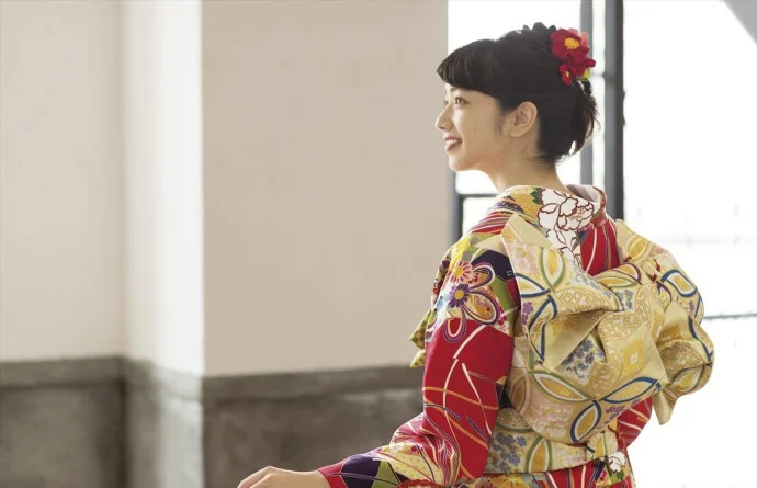 Kimono Floral Geometric Red Yellow