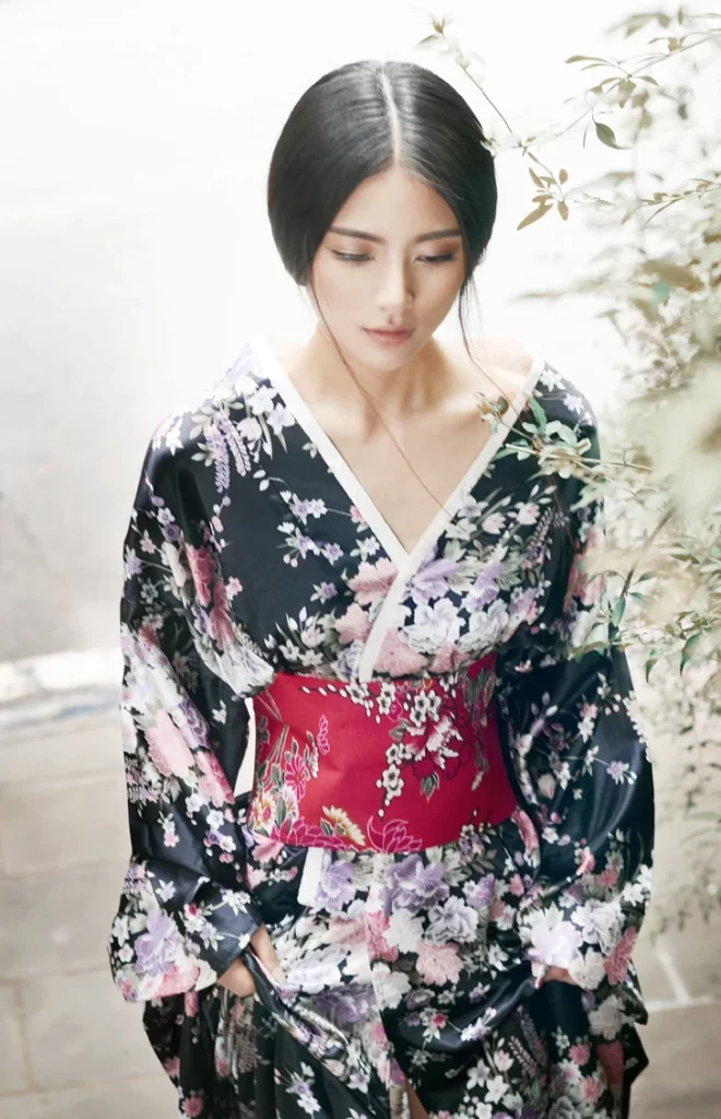 Kimono Floral Red Obi Black