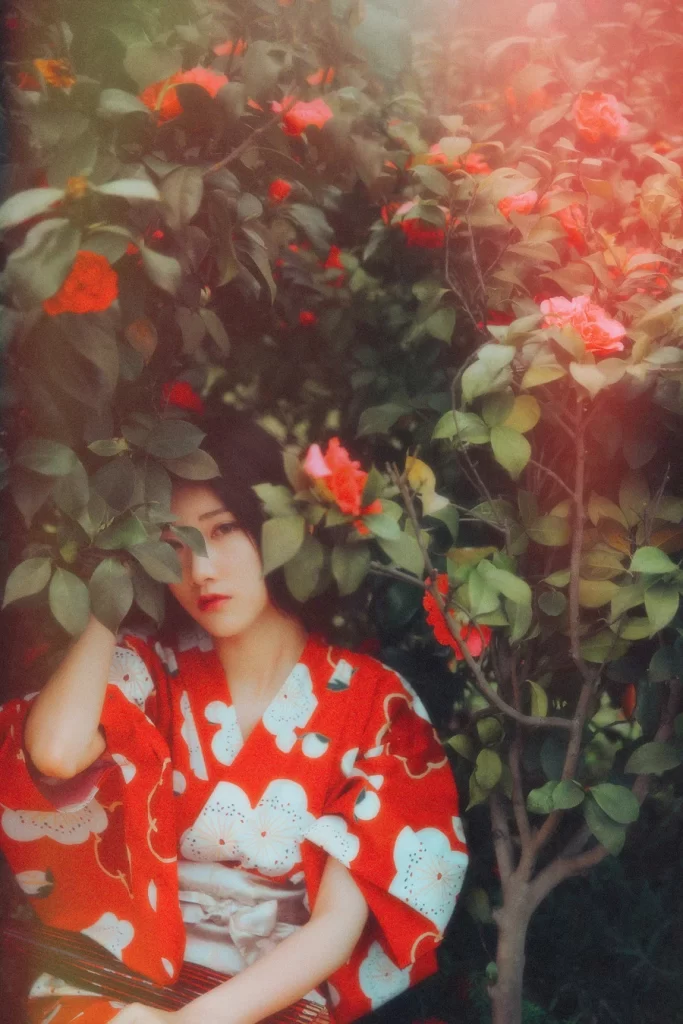 Kimono Floral Red White