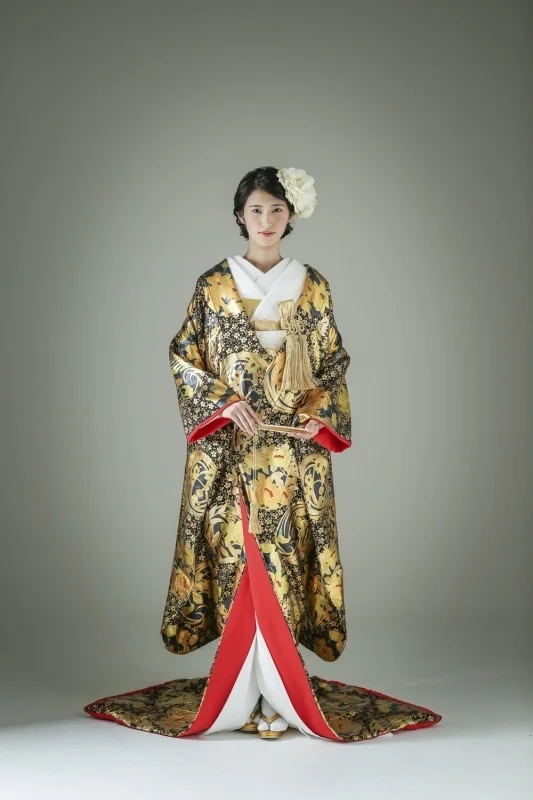 Kimono Furisode Floral Gold Red Traditional