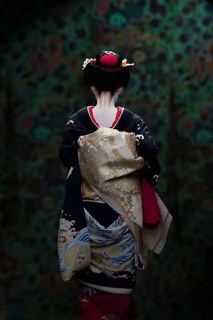 Kimono Furisode Floral Wave Crane Red