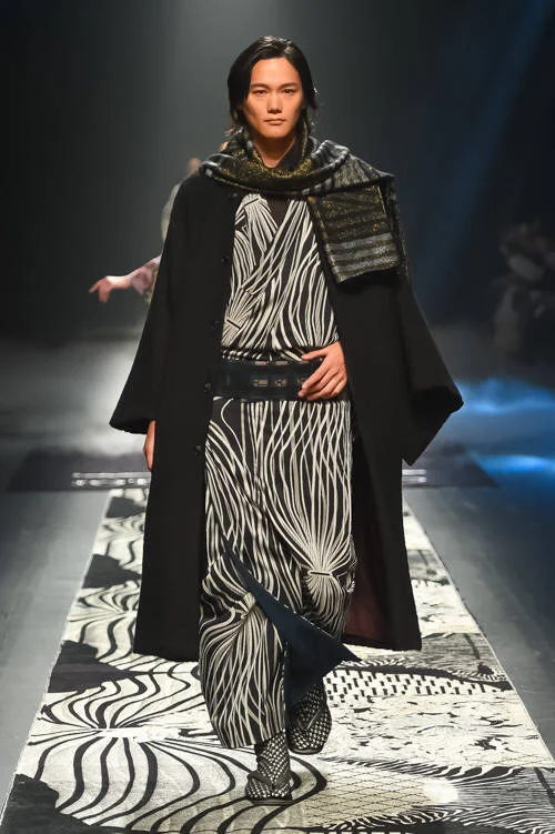 Kimono Geometric Black White Traditional Fashion