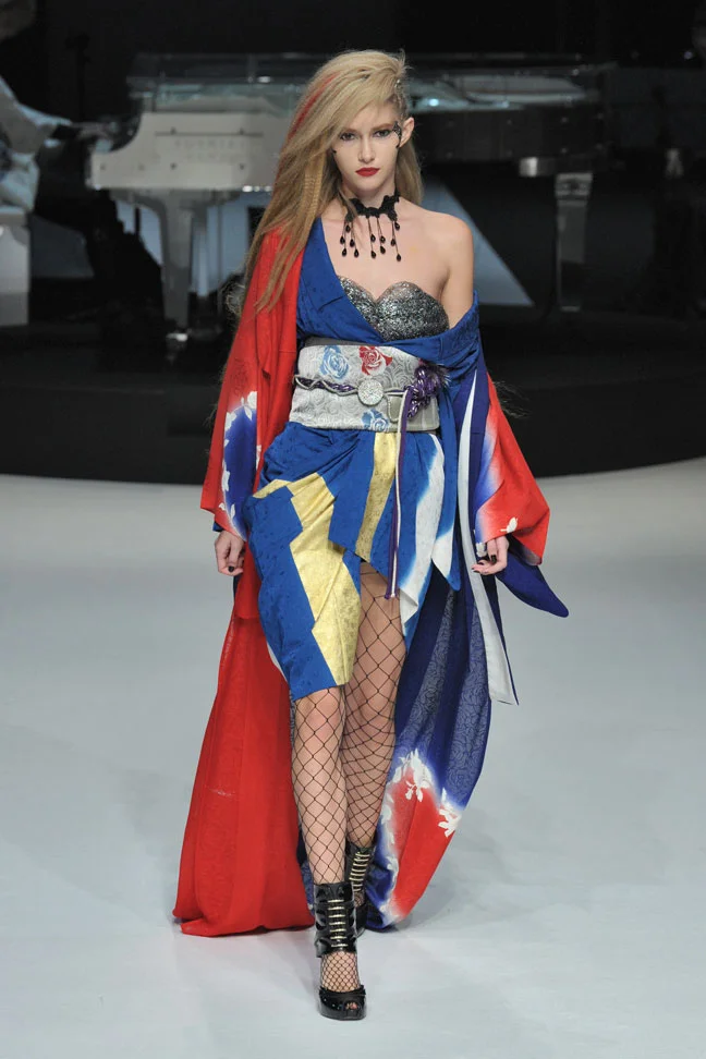Kimono Geometric Floral Red Blue Black