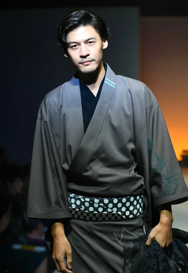 Kimono Geometric Stripe Bird Moon Landscape