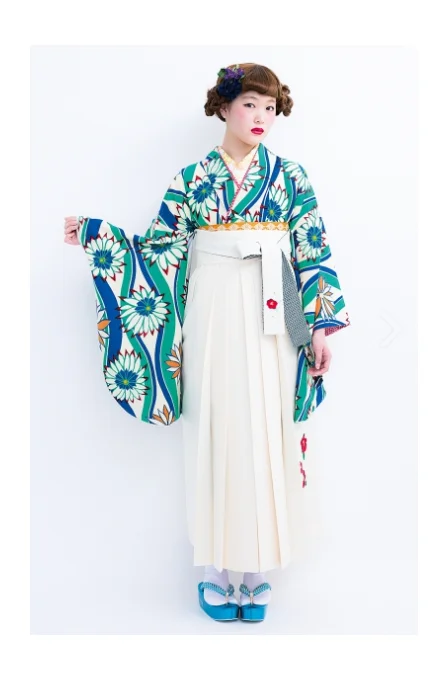 Kimono Green Floral Wave Elegant Ceremonial