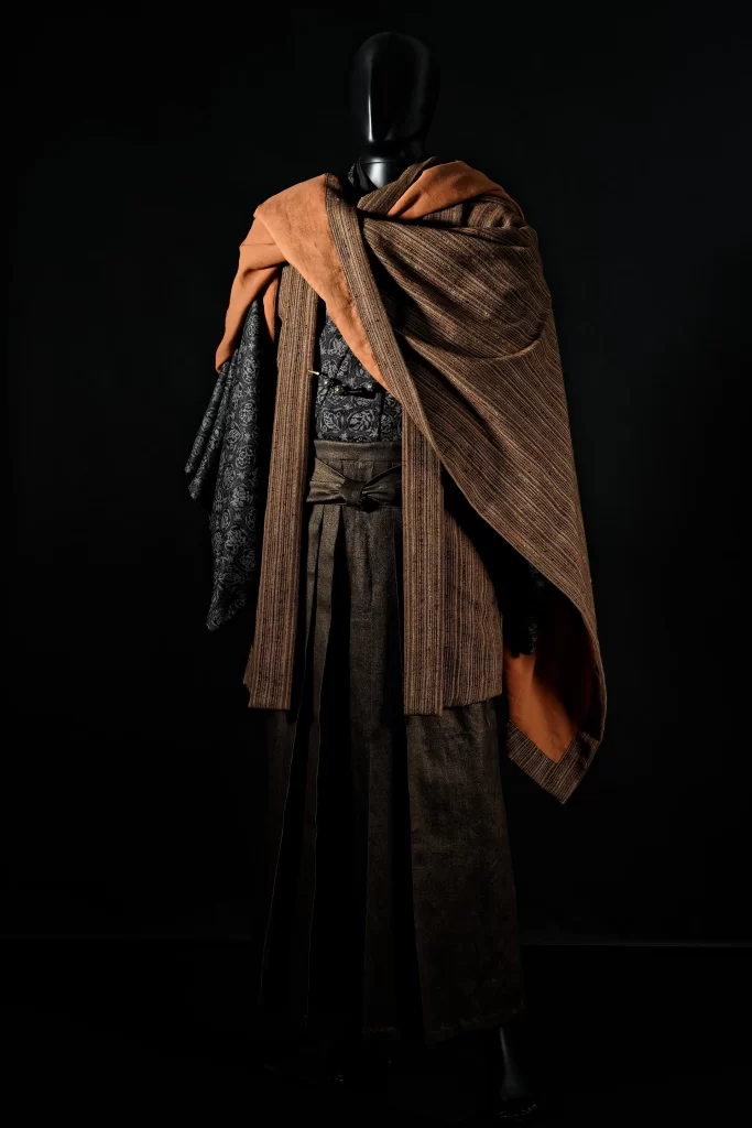 Kimono Stripe Geometric Traditional Dark Elegant
