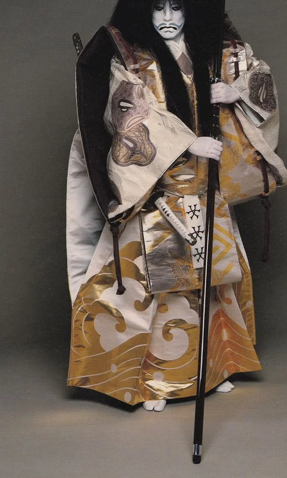 Kimono Wave Geometric Black Gold Traditional
