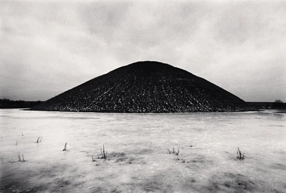 Landscape Dramatic Textured High Contrast Mysterious