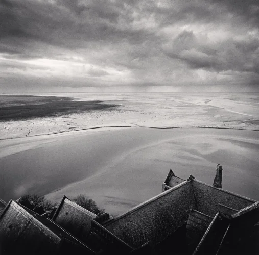 Landscape Dramatic Textured High Contrast Moody Atmospheric