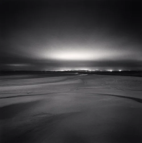 Landscape Minimalist Textured High Contrast Mysterious Atmospheric