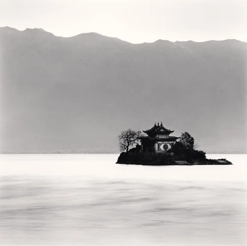 Minimalist Architecture Isolated High Contrast Serene