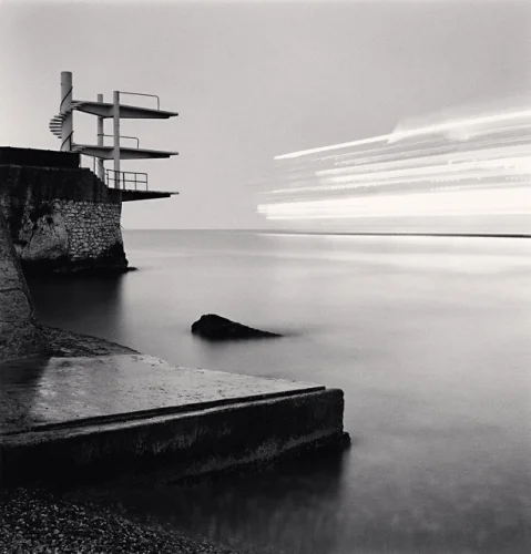 Minimalist Seascape High Contrast Serene