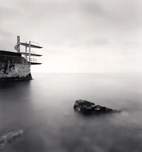 Minimalist Seascape Smooth Textured Mysterious