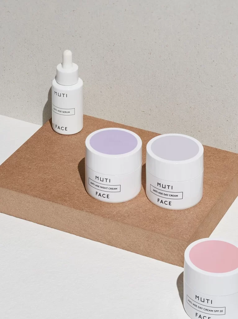 Minimalist Skincare Jar White Cream Anti-Age