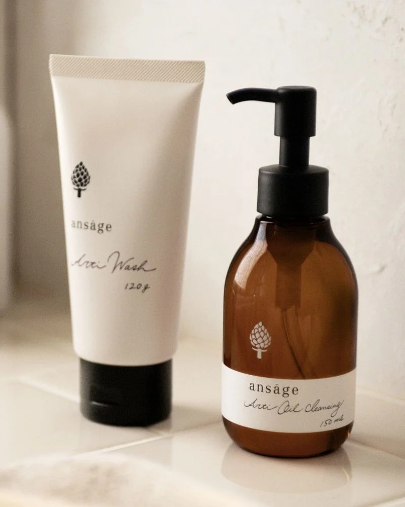 Minimalist Skincare Tube White Pump Cleanser