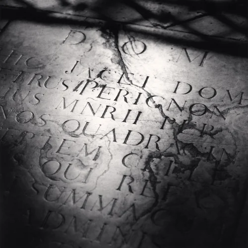 Monument Textured High Contrast Mysterious