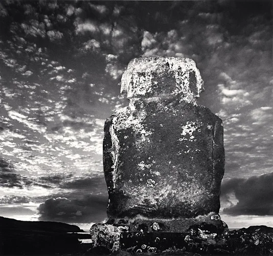 Monument Textured High Contrast Dramatic Atmospheric