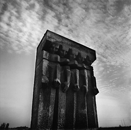 Monument Textured High Contrast Dramatic Atmospheric