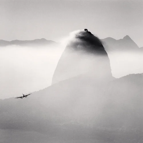 Mountain Foggy Dramatic Atmospheric Mysterious