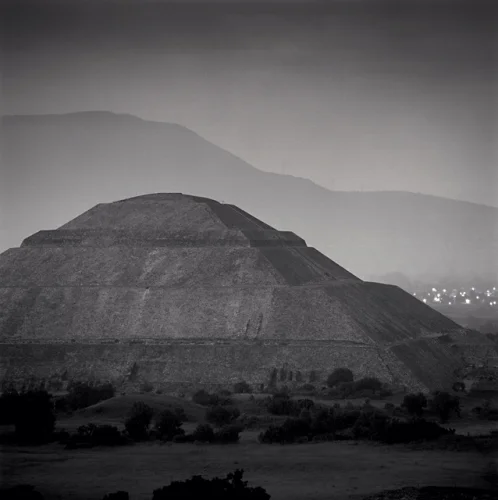 Pyramid Foggy Dramatic Textured High Contrast Mysterious Monument