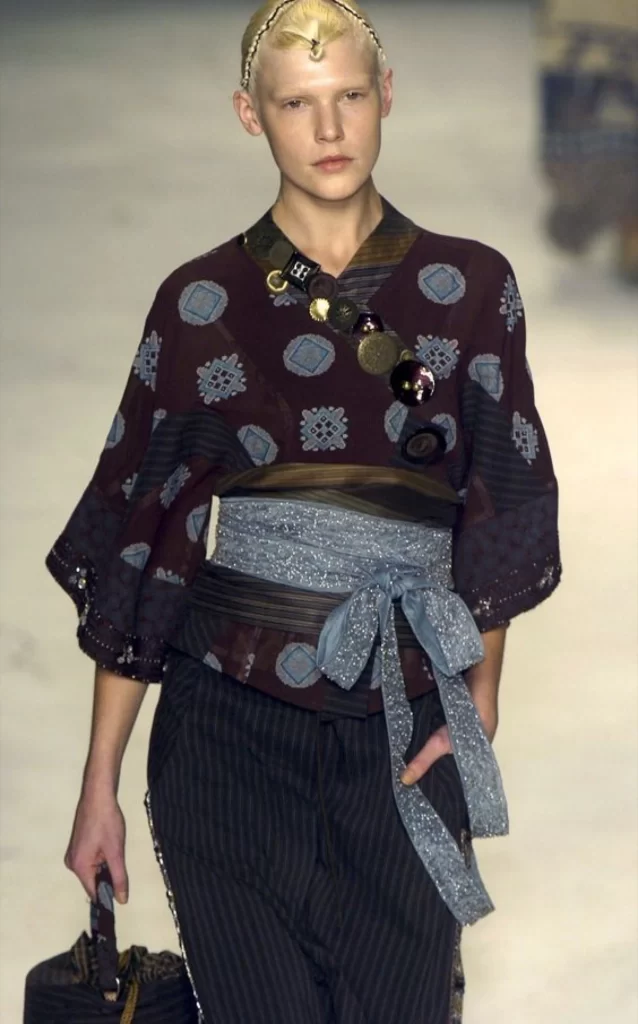 Red Patterned Top Textured Belt