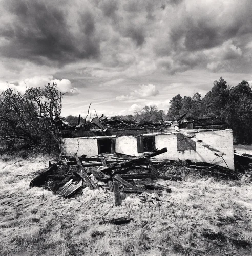 Ruins Dramatic Textured High Contrast Mysterious Atmospheric