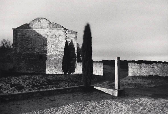 Ruins Textured High Contrast Mysterious Atmospheric Monument