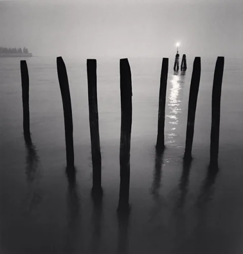 Seascape Foggy Minimalist High Contrast Mysterious