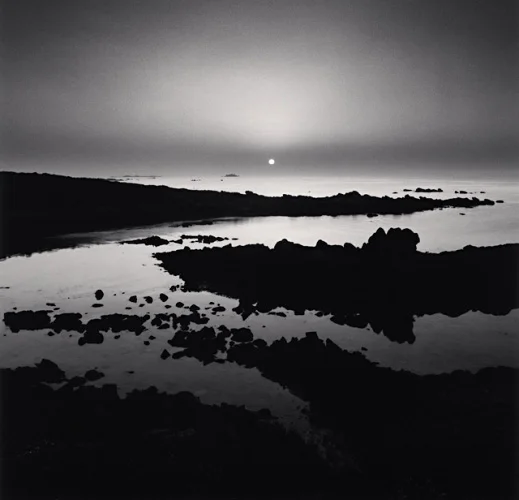 Seascape Silhouette Minimalist High Contrast Mysterious Timeless