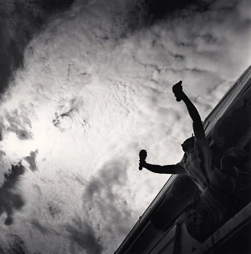 Statue Dramatic High Contrast Moody Atmospheric