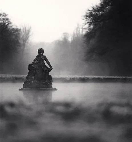 Statue Foggy Dramatic Textured High Contrast Mysterious