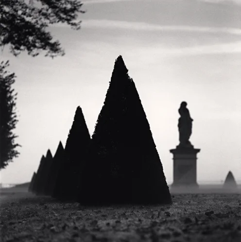 Statue Foggy Dramatic Textured High Contrast Mysterious