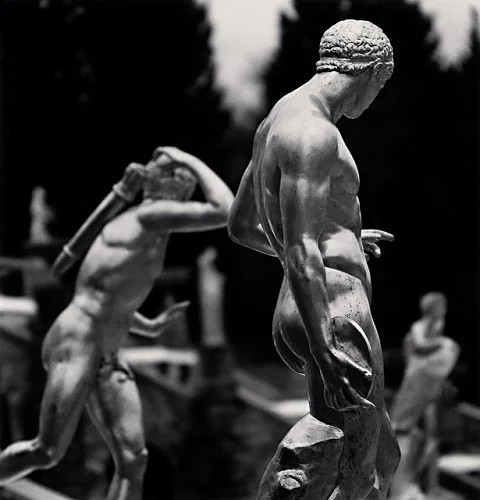 Statue High Contrast Dramatic Athletic Mysterious