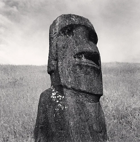 Statue Textured High Contrast Mysterious Atmospheric Timeless