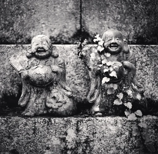 Statue Textured High Contrast Mysterious Atmospheric Timeless