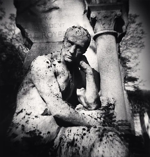 Statue Textured High Contrast Moody Mysterious