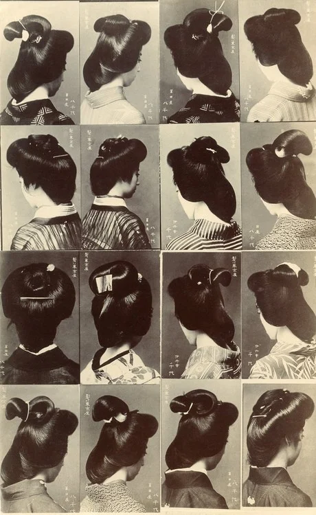 Traditional Japanese hairstyles Kimono Floral Stripe