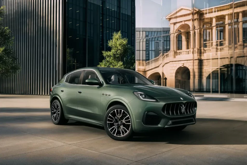 Maserati Grecale Green Car Packaging