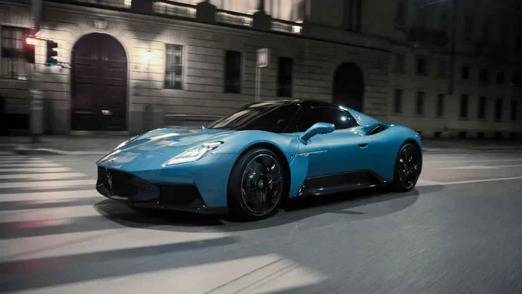 Maserati MC20 Cielo Blue Car Packaging