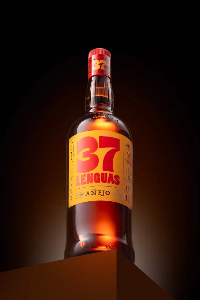 37 Lenguas Ron A ejo Bottle