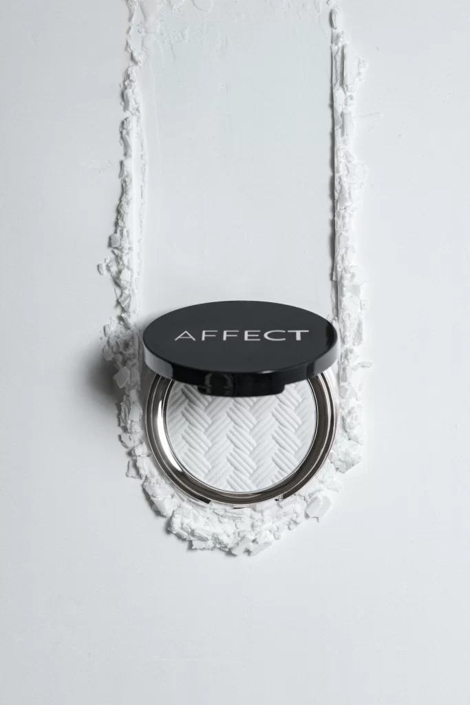 AFFECT Compact Powder White Black Box Packaging