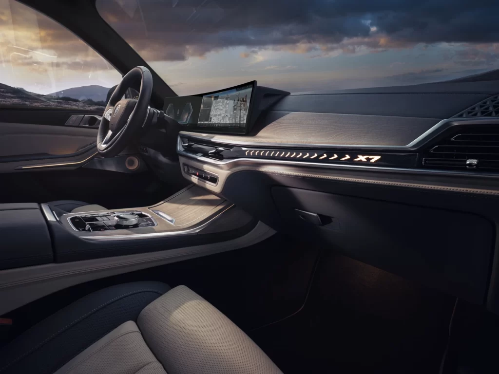 BMW X7 Black Cabin View