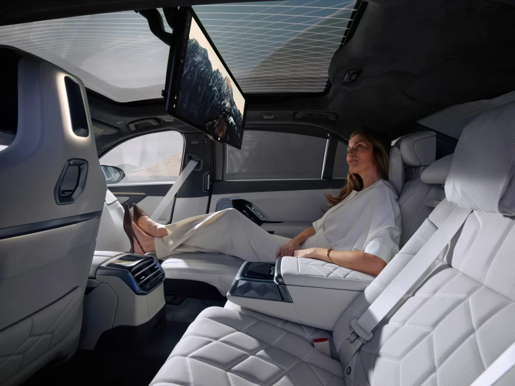 BMW i7 White Cabin View