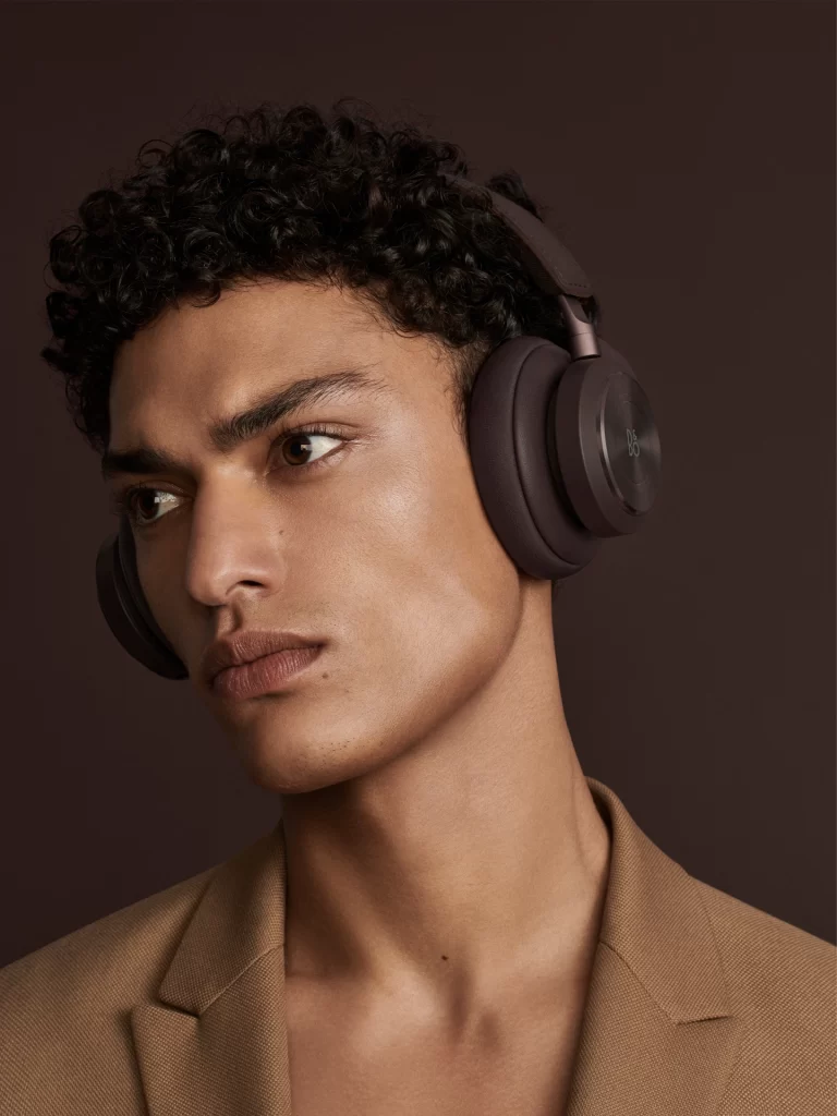 Bang & Olufsen Black Rear View Beoplay H9 Headphones
