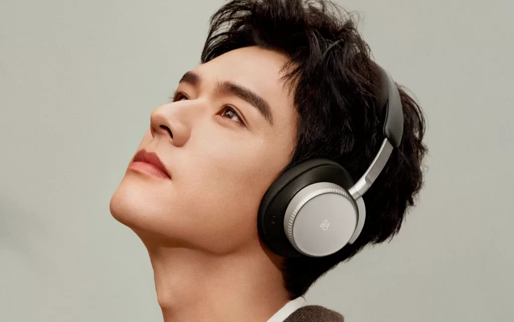 Bang & Olufsen Classic Three Quarter View Beoplay H100 Headphones