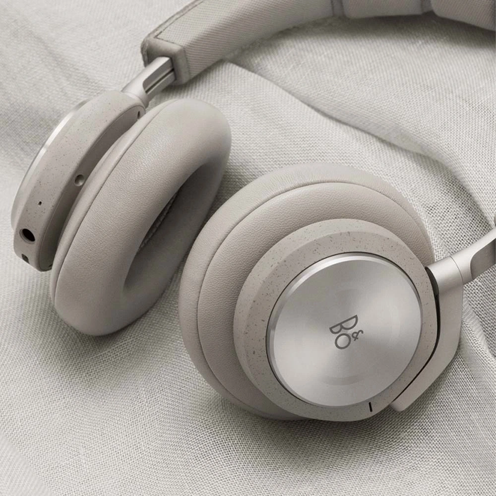 Bang & Olufsen Fabric Angular View Beoplay H9i Headphones