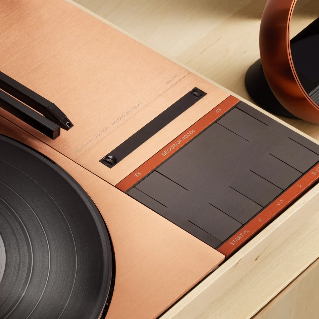 Bang & Olufsen Gold Studio View Beogram 4000c Turntable