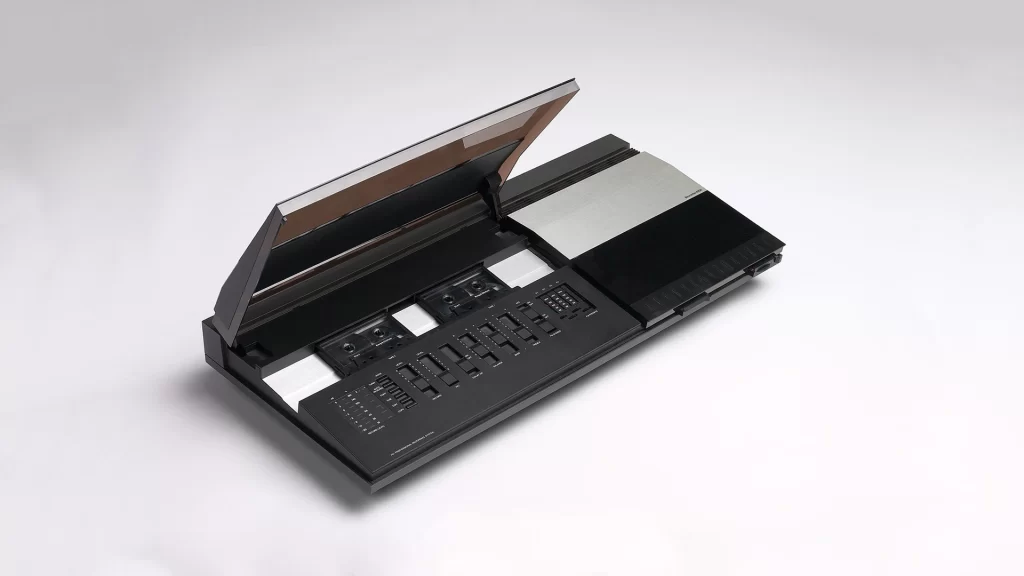 Bang & Olufsen Signature Diagonal View Beogram 4000c Turntable