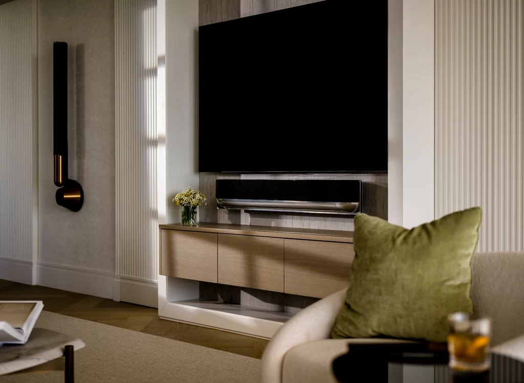 Bang & Olufsen V106 Beosound Stage Soundbar